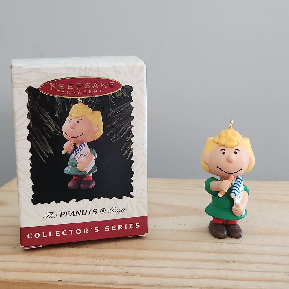 Hallmark Keepsake Ornament - The Peanuts Gang Sally Brown Dear Santa 1996 Dear